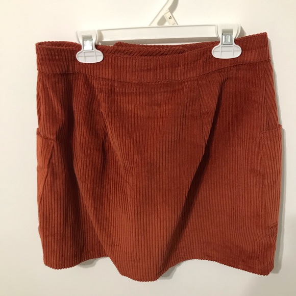 Charolette Russe Skirt - Picture 2 of 3